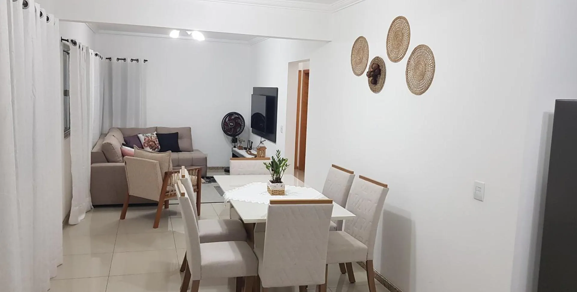 Apartamento Em Трези-Тилиас