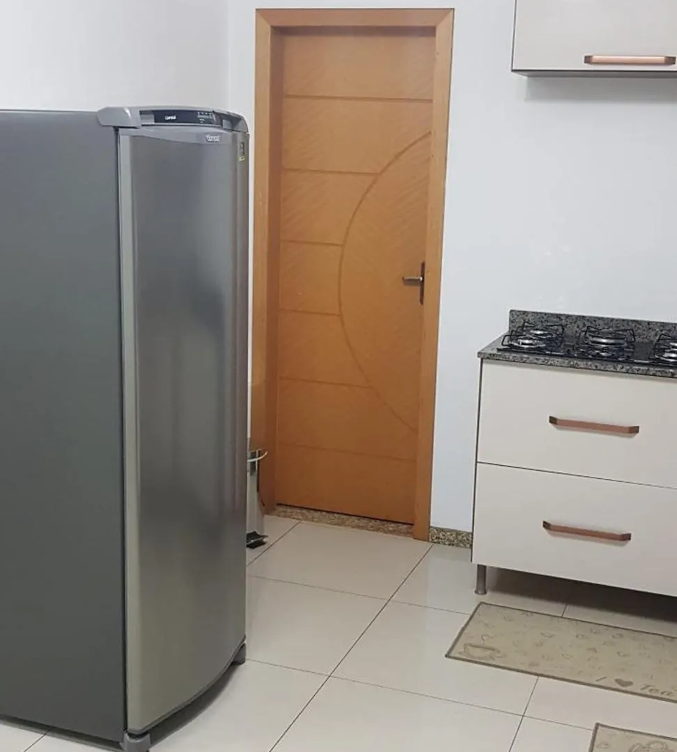 Apartamento Em Трези-Тилиас Апартаменты